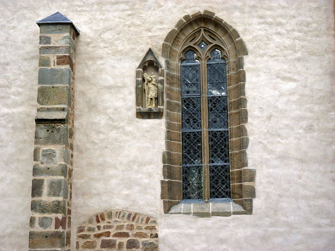 Abbau des Gerüstes an der Südseite (Foto: Karl-Franz Thiede)